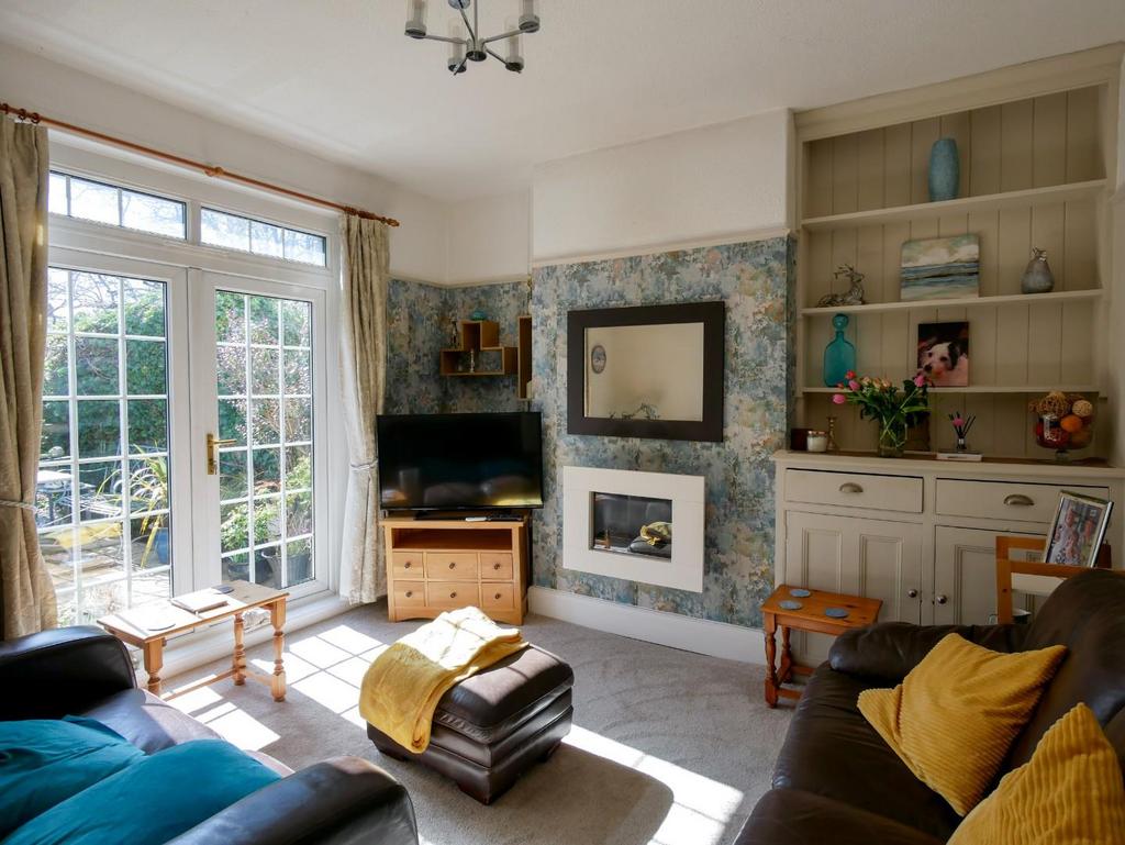 coleridge-avenue-penarth-3-bed-semi-detached-house-450-000