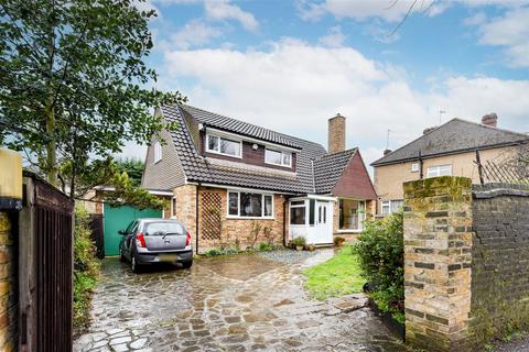 6 Beresford Road, London, E4 6ED