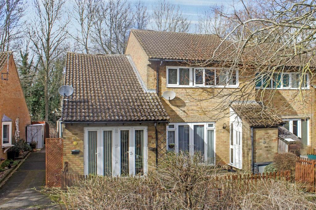 Church Lees, Great Linford, Milton Keynes 3 bed terraced house for sale