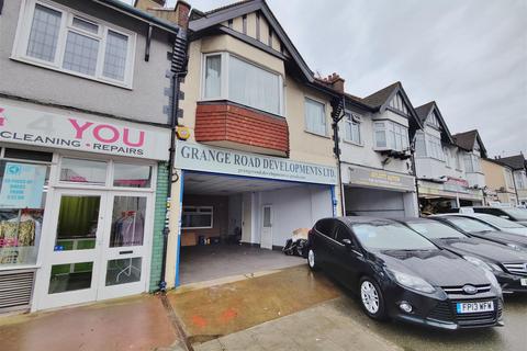 2 bedroom flat to rent - London Road, Leigh On Sea