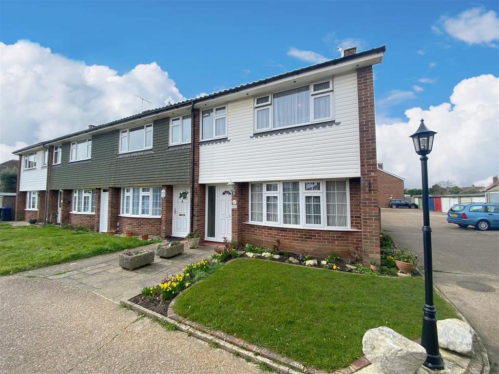 Pilgrims Close, Worthing 3 bed end of terrace house for sale £375,000