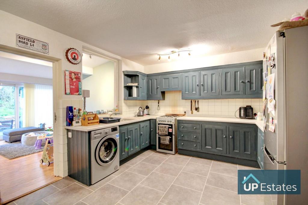 Stevenson Road, Coventry 2 bed terraced house £200,000