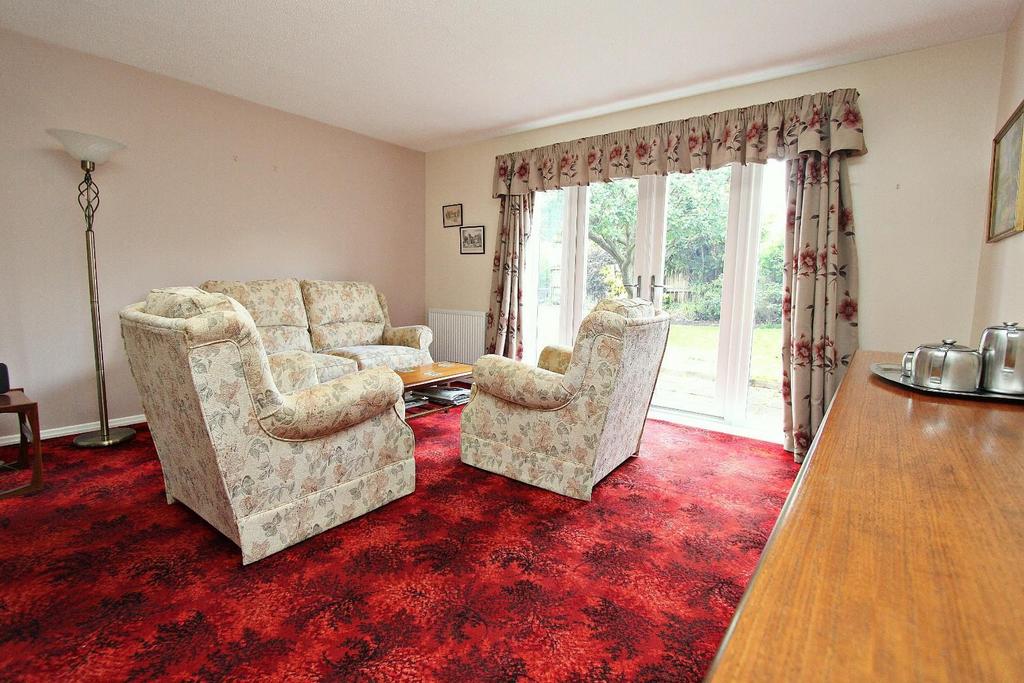 Lounge Dining Room