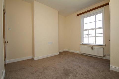 2 bedroom terraced house to rent - Hale View