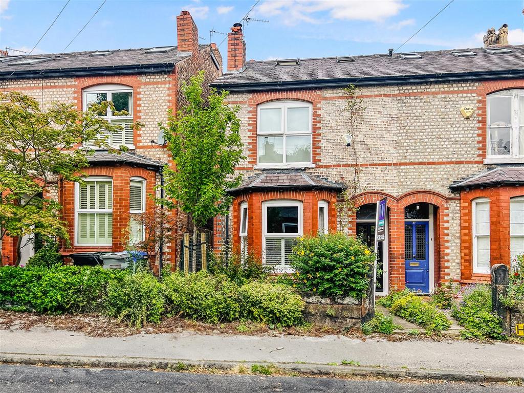 Beech Road, Hale, Altrincham 3 bed end of terrace house for sale £585,000