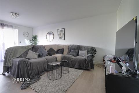 2 bedroom flat for sale, Northolt, UB5