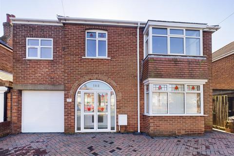 102 Queensgate, Bridlington, YO16 7JH