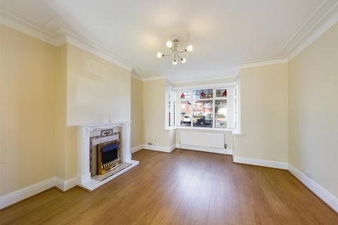 102 Queensgate, Bridlington, YO16 7JH