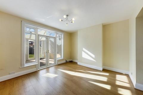 102 Queensgate, Bridlington, YO16 7JH