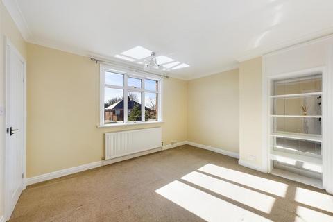 102 Queensgate, Bridlington, YO16 7JH