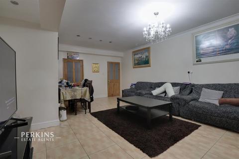 5 bedroom semi-detached house for sale, Southall, UB2