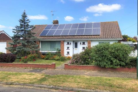 2 bedroom detached bungalow for sale, Thirlmere Crescent, Sompting, Lancing