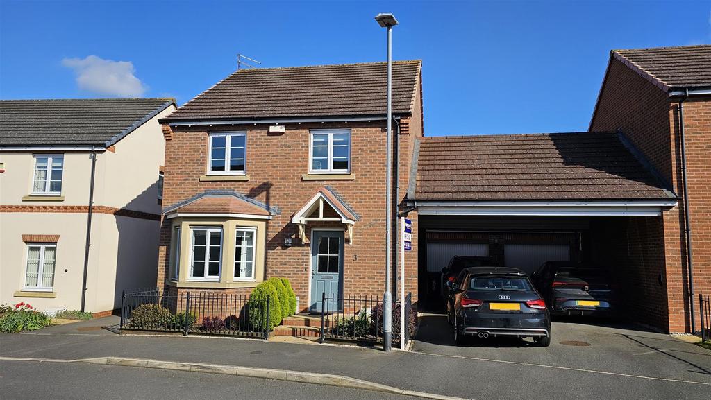 Cherwell Gardens, Bingham 4 bed detached house for sale £325,000