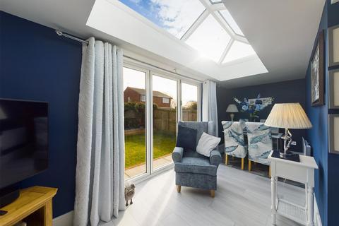 24 Beacon Road, Bridlington, YO16 6UX