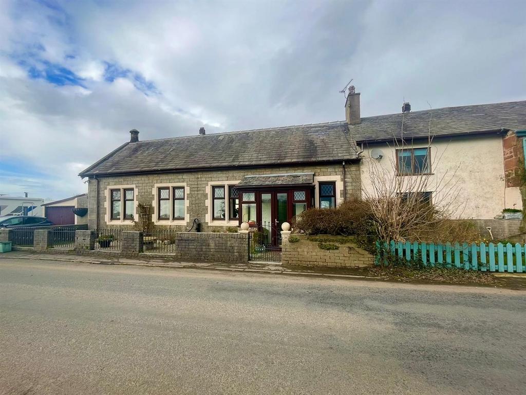 Thurnham, Lancaster 4 bed semidetached bungalow for sale £385,000