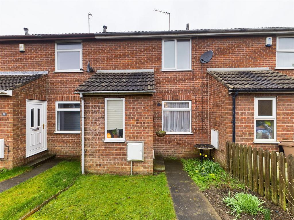 Parkfield Drive, Bridlington 2 bed terraced house for sale £125,000