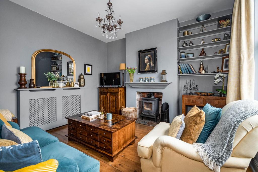 Waterside Road, Beverley 3 bed detached house for sale £350,000