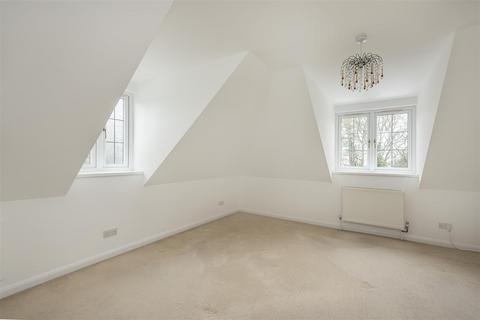 Hedgerows Caddington Common, Markyate, St Albans, AL3 8QF