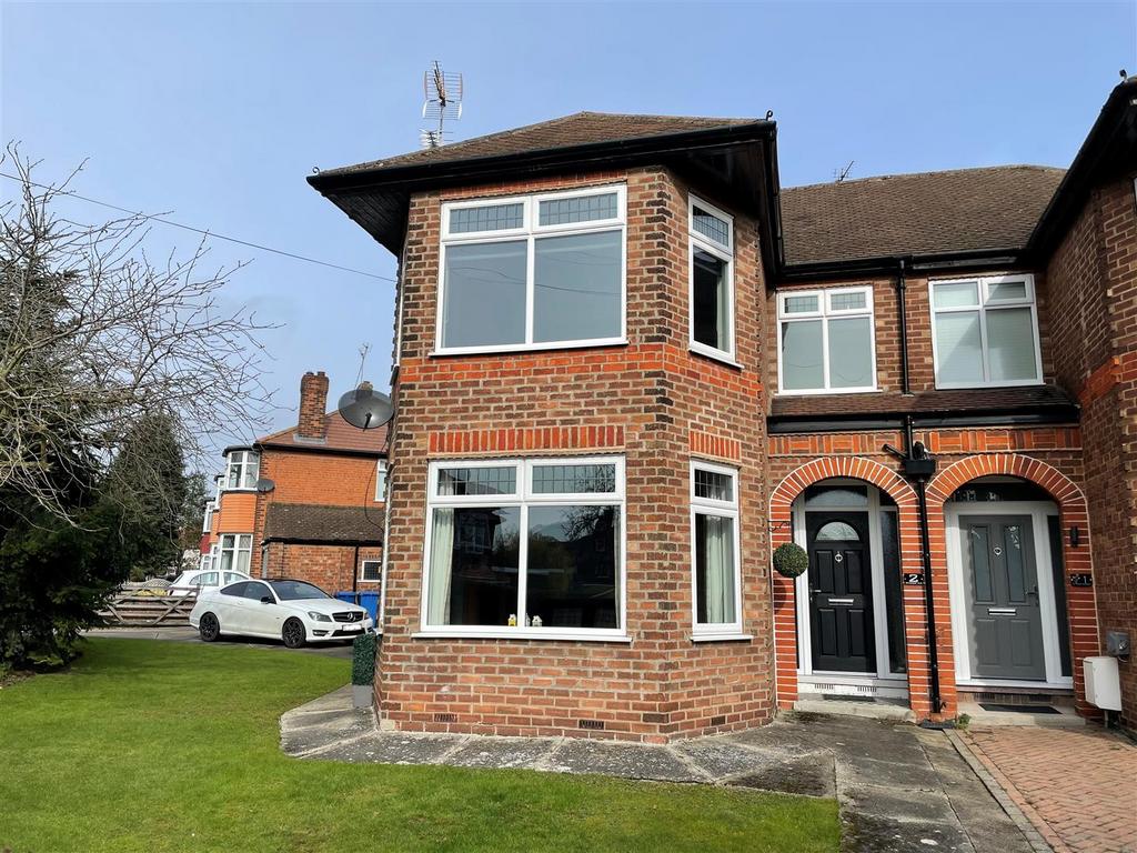 Windsor Avenue, Anlaby, Hull 4 bed semidetached house for sale £375,000