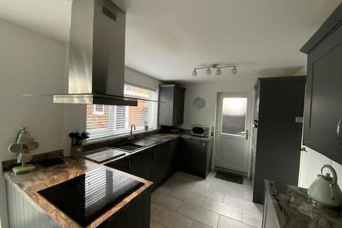 56 Gorsey Lane, Ashton-under-lyne, OL6 9BT
