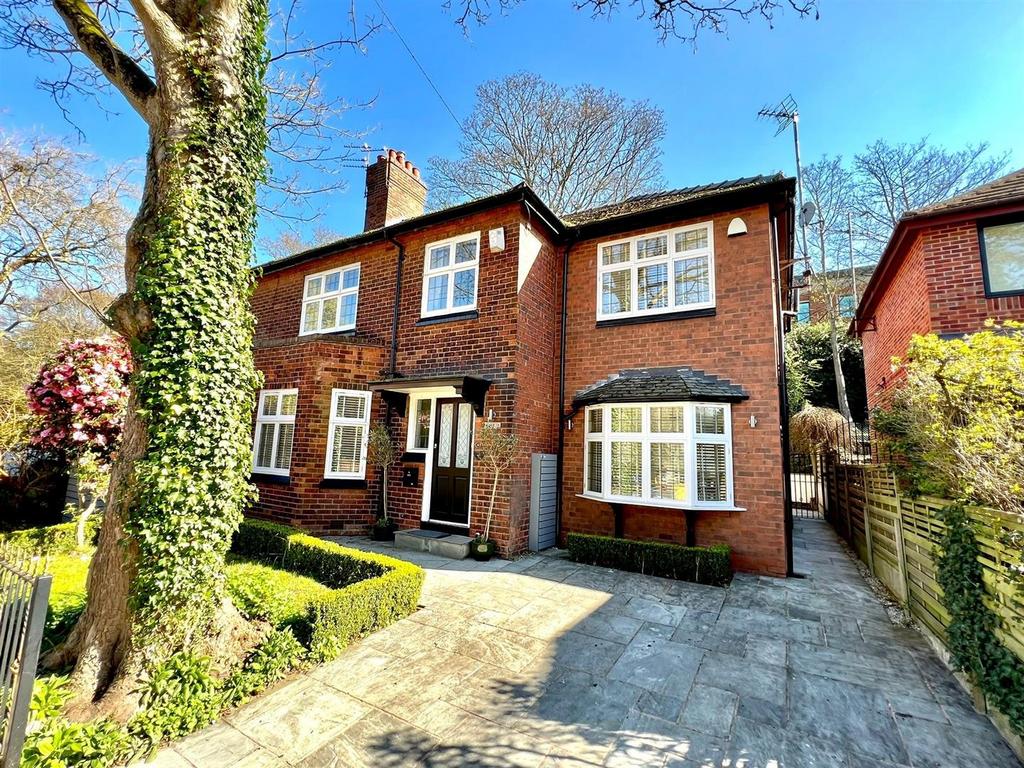 Kingston Road, Didsbury 4 bed semidetached house £2,500 pcm (£577 pw)