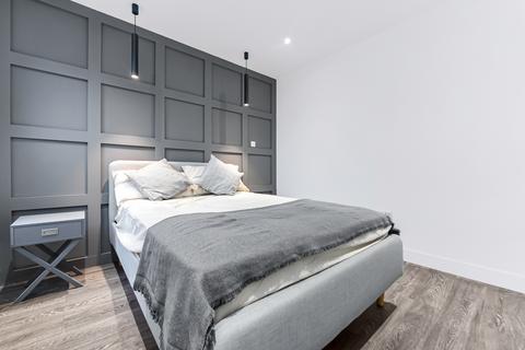 2 bedroom flat to rent - Upper Richmond Road, London, SW14