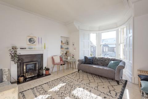 2 bedroom flat for sale - 8 Maule Terrace, Gullane, East Lothian, EH31 2DB