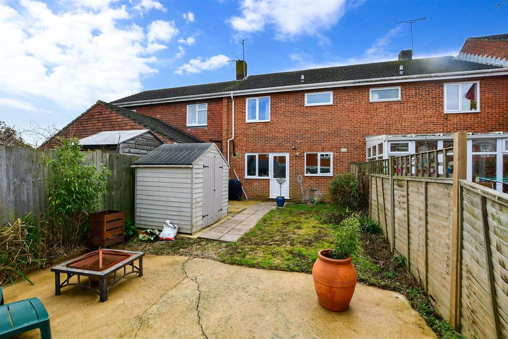 Hopes Grove, High Halden, Nr Ashford, Kent 4 Bed Terraced House For 