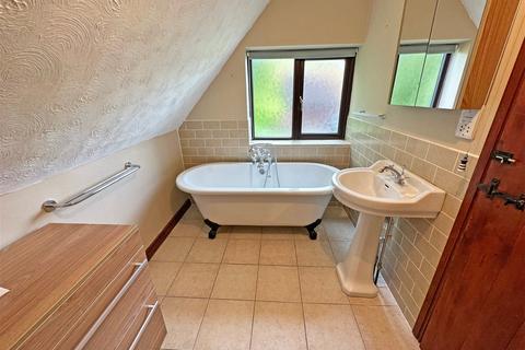 The Cottage Cleobury Lane, Earlswood, Solihull, B94 6AF