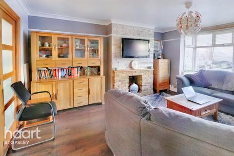 3 bedroom semi-detached house for sale - Rutland Crescent, Luton