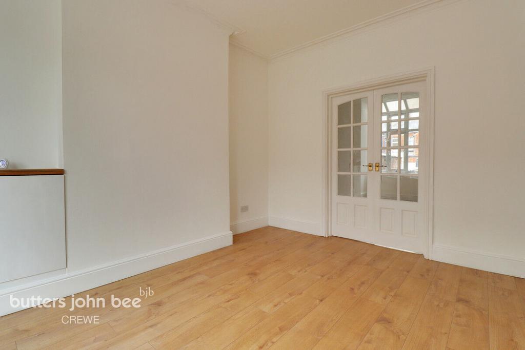 Ruskin Road, Crewe 3 bed terraced house for sale £160,000