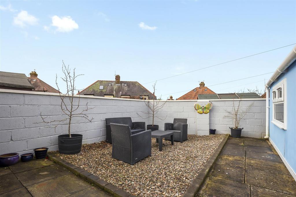 32 Gladstone Place Dunfermline 23.jpg