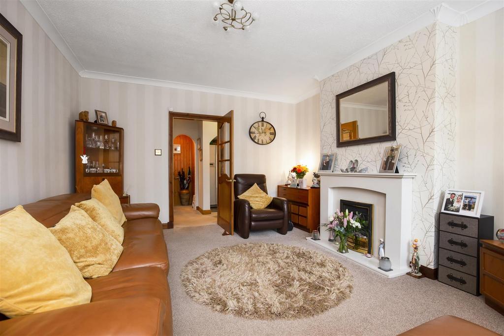 32 Gladstone Place Dunfermline 6.jpg