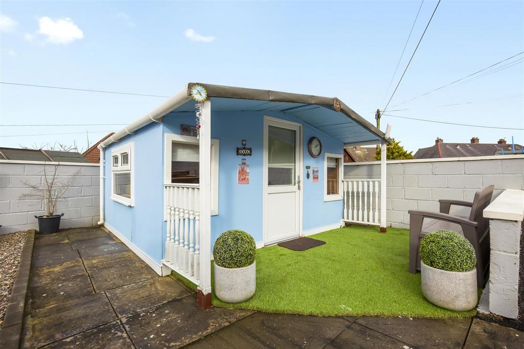 32 Gladstone Place Dunfermline 24.jpg