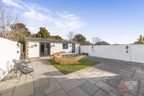 30 Cokeham Road, Sompting, Lancing, BN15 0AE