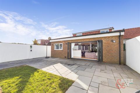 30 Cokeham Road, Sompting, Lancing, BN15 0AE