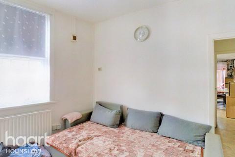 3 bedroom end of terrace house for sale - School Road, Hounslow