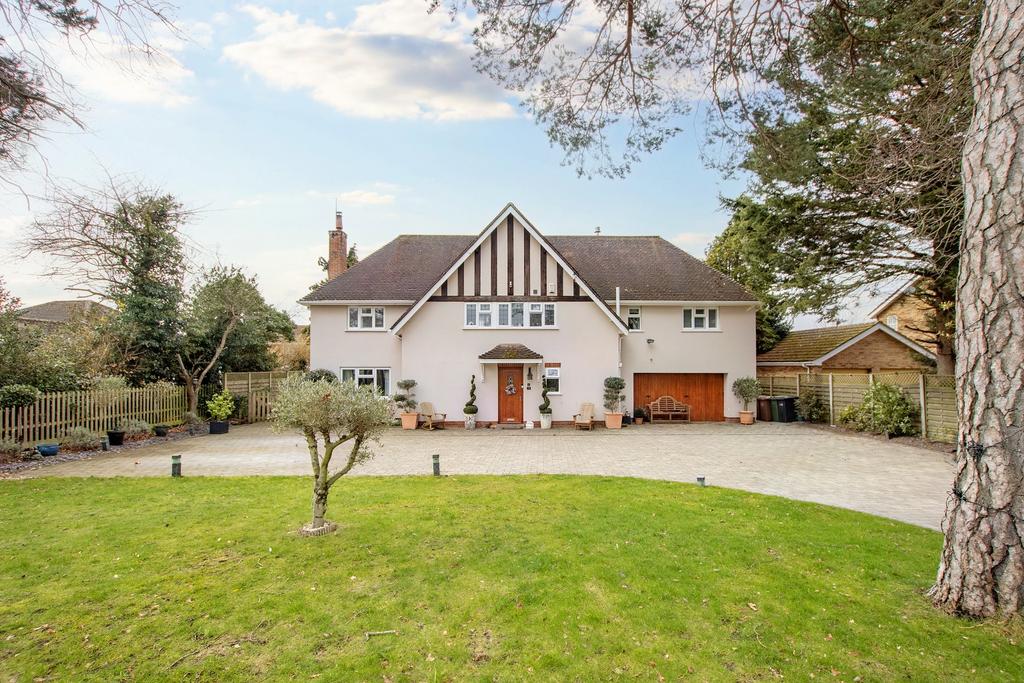 Priory Lane, South Wootton 5 bed detached house for sale £800,000