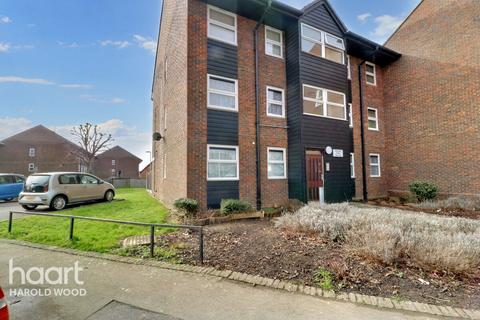 6 Veronica Close, Romford, RM3 8JN