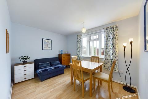 21 Aplin Road, Aylesbury, HP21 9BU