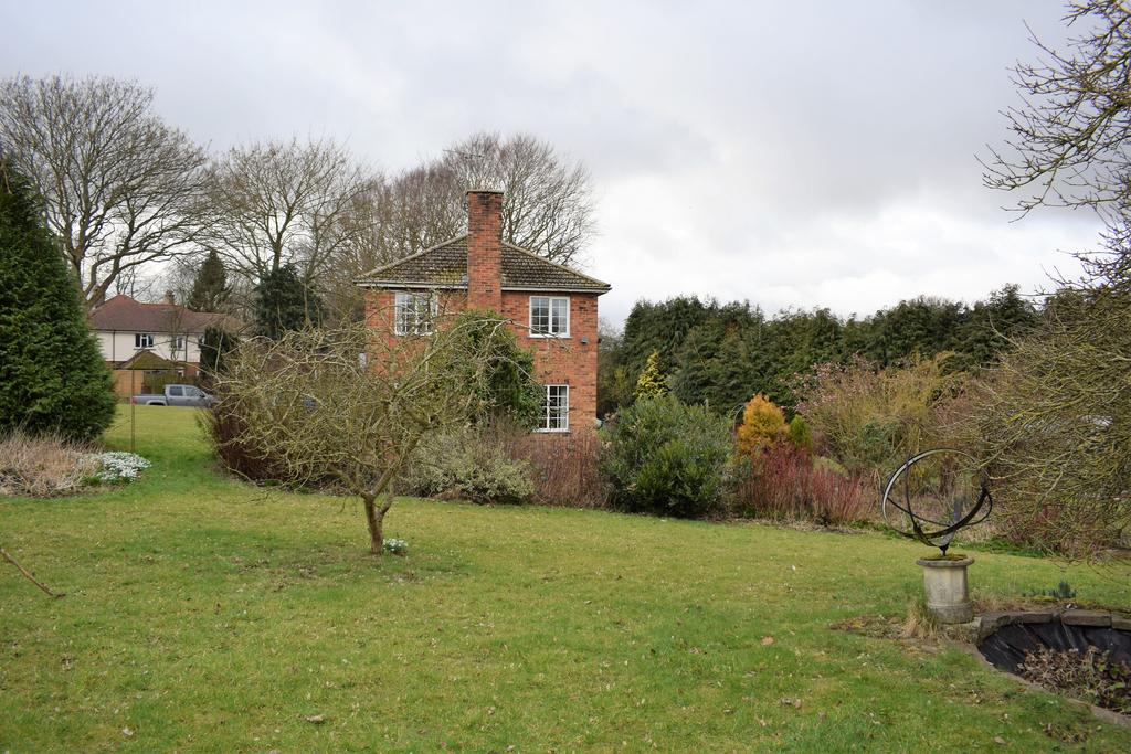 Louth Road, Binbrook, LN8 4 bed detached house £475,000
