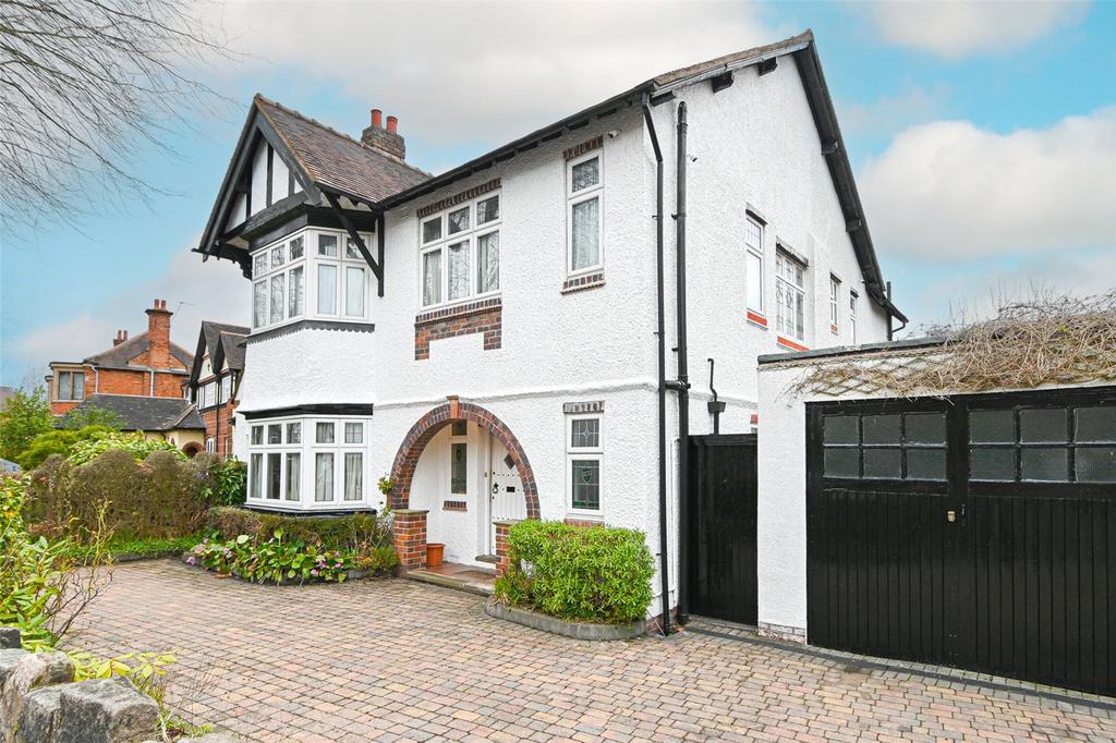 Carisbrooke Road, Edgbaston, Birmingham, B17 6 bed detached house for