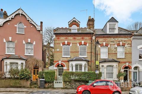 4 bedroom end of terrace house to rent, Edison Road, Crouch End, N8