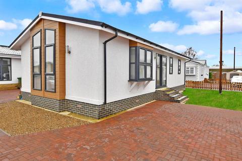 2 bedroom park home for sale, Maidstone Road, Paddock Wood, Kent