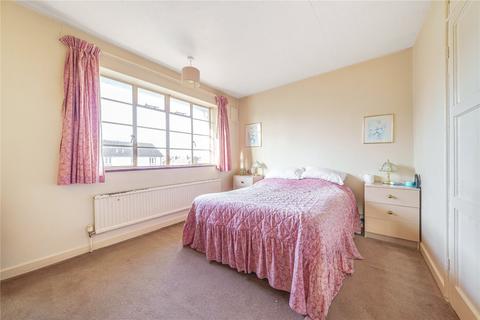 3 bedroom semi-detached house for sale - Baldreys, Farnham, Surrey, GU9