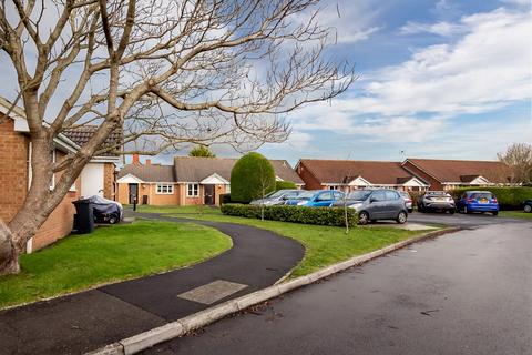2 bedroom terraced bungalow for sale - Batten Court, Chipping Sodbury BS37