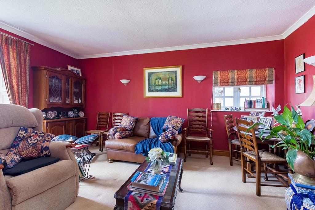 Sodbury Road, Wickwar GL12 2 bed character property £325,000