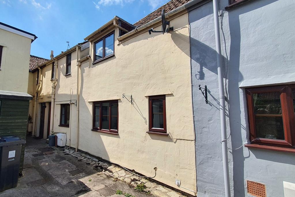 Rounceval Street, Chipping Sodbury BS37 2 bed terraced house £229,000