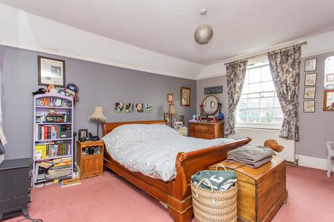 5 bedroom townhouse for sale, High Street, Ramsgate, CT11