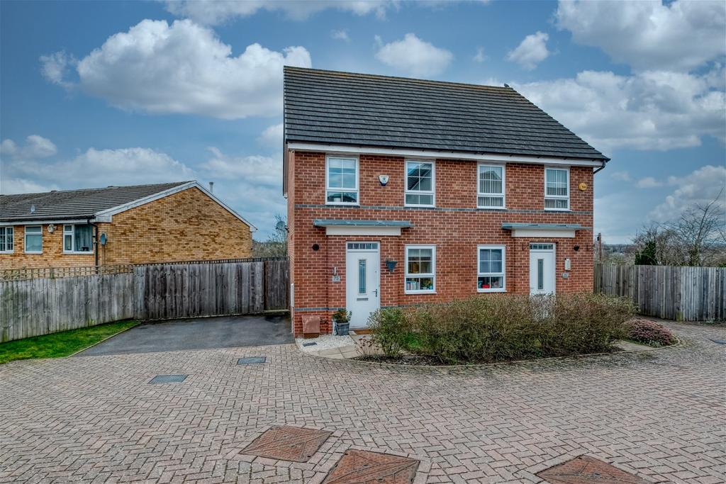 Heathside Drive, Kings Norton... 2 bed semidetached house £220,000